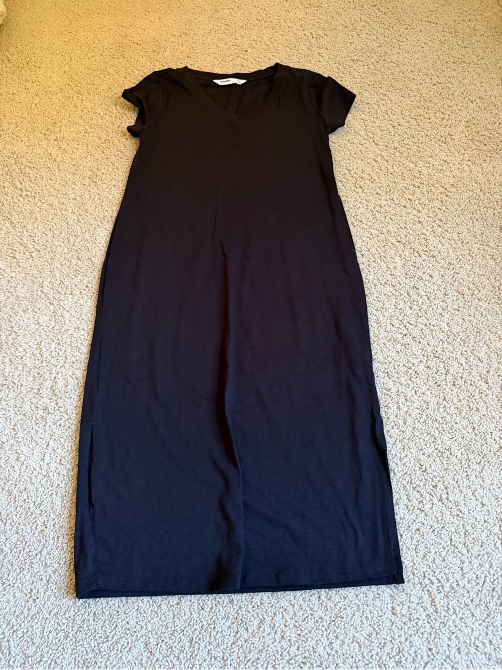 Black V-Neck Short Sleeve Maxi Dress